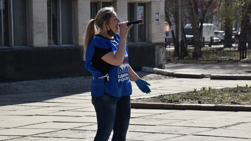 В саратовском сквере Дружбы народов навели порядок