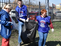 В саратовском сквере Дружбы народов навели порядок
