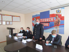 В Петровском районе сменился начальник полиции: познакомиться с ним пришли глава района, прокурор и судья