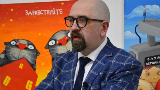 Хочу много денег, поэтому рисую котов: художник Вася Ложкин рассказал саратовцам о картинах и загробном мультяшном мире