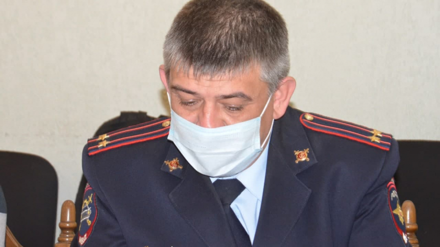 Общественник предложил назначить ответственных за каждую дорожную яму