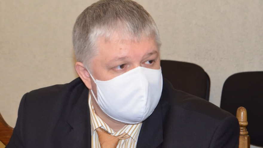 Общественник предложил назначить ответственных за каждую дорожную яму