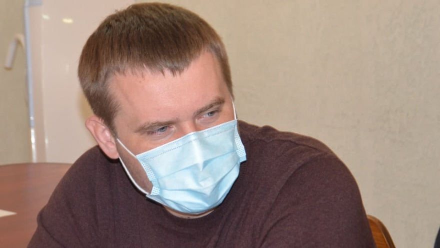 Общественник предложил назначить ответственных за каждую дорожную яму