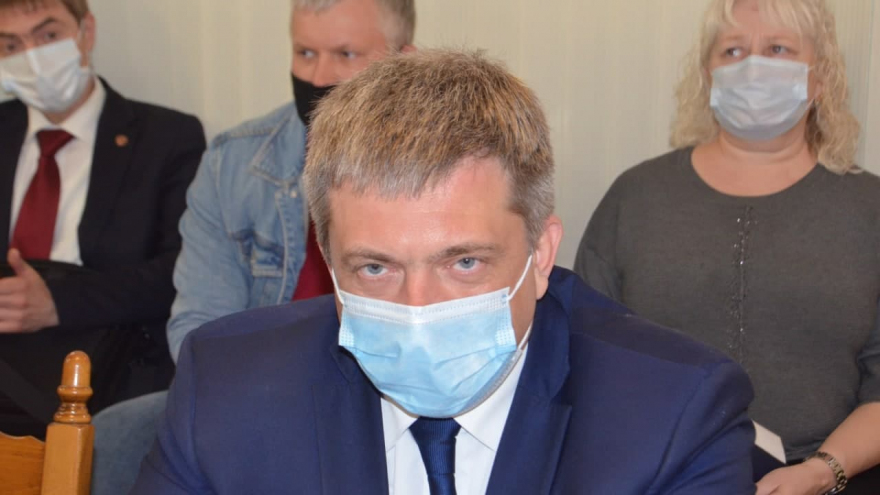 Общественник предложил назначить ответственных за каждую дорожную яму
