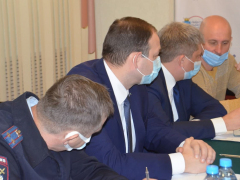 Общественник предложил назначить ответственных за каждую дорожную яму