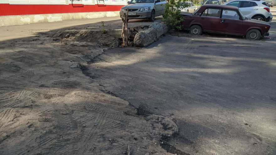 Разве такое качество допустимо?: саратовец возмутился кривому тротуару
