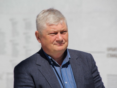 Победная весна: саратовцы танцевали под советские песни в Парке покорителей космоса