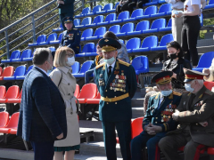 В Саратове состоялось шествие, посвященное Победе (фоторепортаж)
