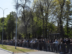 В Саратове состоялось шествие, посвященное Победе (фоторепортаж)