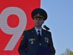 В Саратове состоялось шествие, посвященное Победе (фоторепортаж)