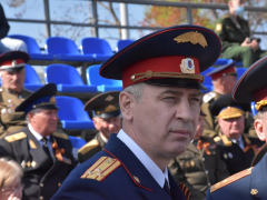 В Саратове состоялось шествие, посвященное Победе (фоторепортаж)