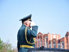В Саратове состоялось шествие, посвященное Победе (фоторепортаж)