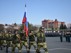 В Саратове состоялось шествие, посвященное Победе (фоторепортаж)
