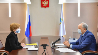 Губернатору рассказали, что с саратовцев стали собирать больше налогов