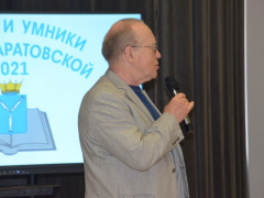 Саратовцы очень самостоятельные — как Володин: телеведущий Юрий Вяземский приехал на региональный финал игры Умники и умницы