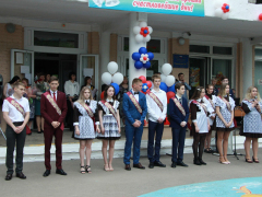 В Балашовском районе из школ выпускаются более 400 одиннадцатиклассников (фоторепортаж)