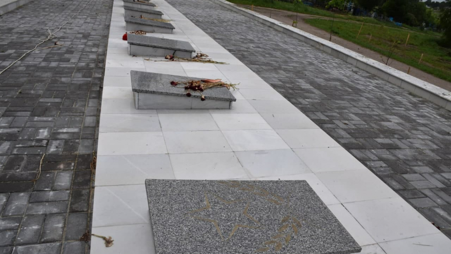 В Петровске реконструируют памятник на братской могиле