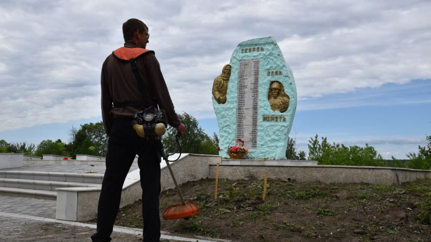 В Петровске реконструируют памятник на братской могиле