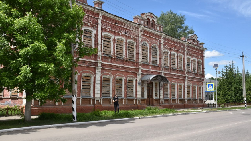 В Петровске реконструируют памятник на братской могиле