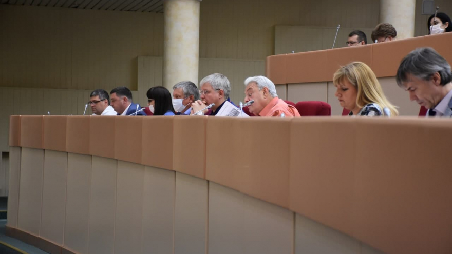 В Саратовской областной думе появились четыре новых депутата