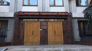 Мужчина пришел к приятелю и задушил его обувным шнурком: убийца отправится в колонию