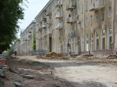 Благоустройство набережной в Саратове: представитель подрядчика пожаловался на шайку зеленых, которая целенаправленно мешает работе