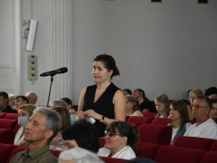 Саратовцам показали инструмент, с которого началась электронная музыка: на нем играл Ленин