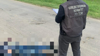 На дороге под Саратовом нашли труп мужчины с разбитым лицом: подозреваемый задержан