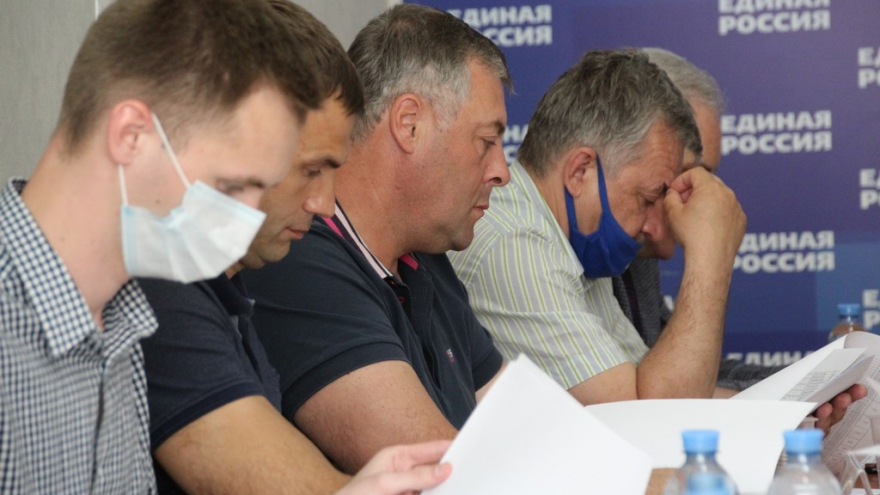 Названы имена победителей праймериз Единой России в Саратовской области: кто из них пойдет на выборы в Госдуму, решит съезд партии