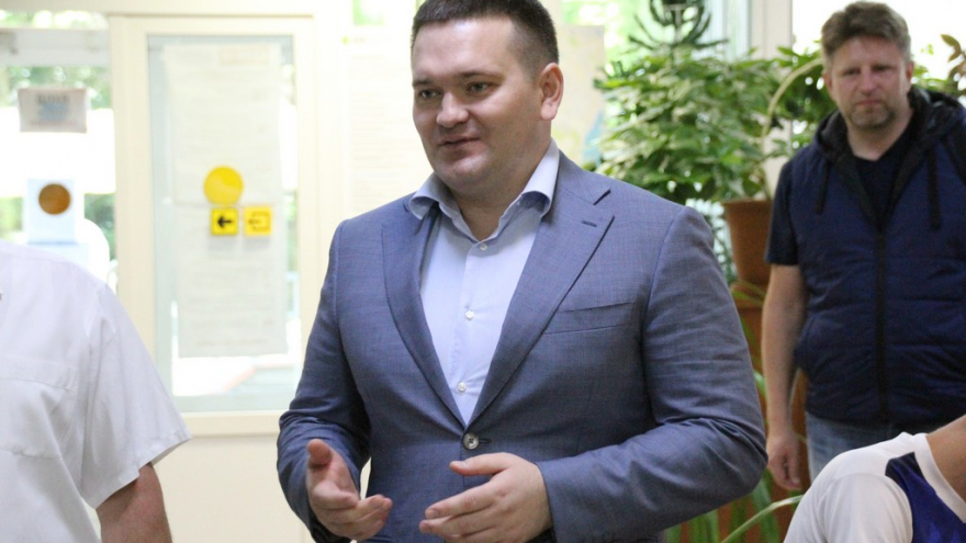 Депутат Андрей Воробьев поздравил социальных работников Саратова с профессиональным праздником