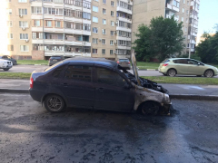 Ночью в Энгельсе сгорели две Лады