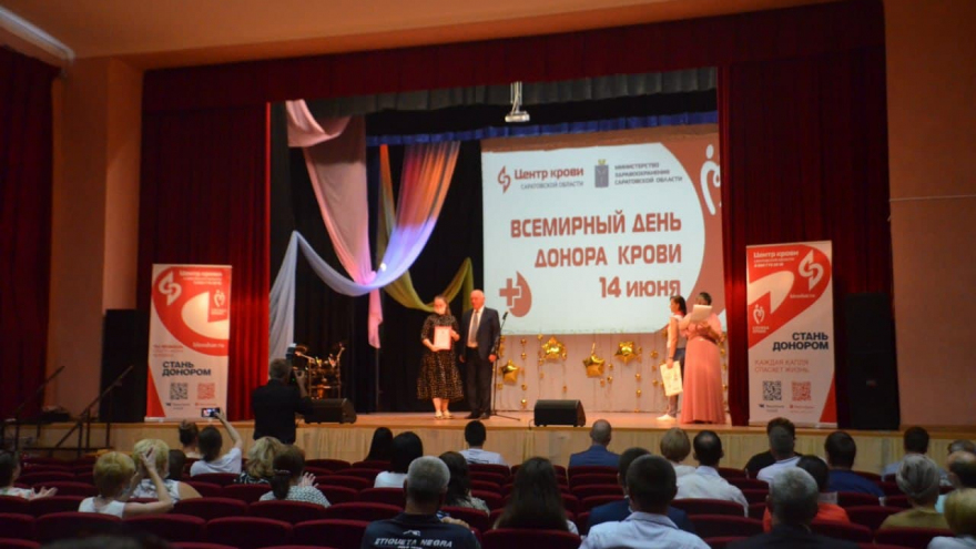 В Саратове планируют установить статую ангела, держащего земной шар: рассказываем, кому она посвящена