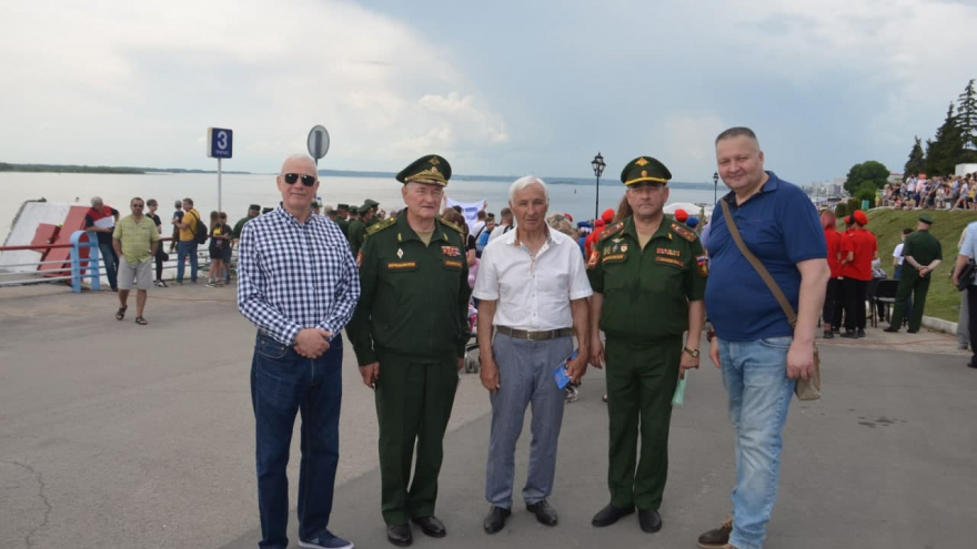 В Саратов привезли пояс смертника и бомбу под видом детской игрушки