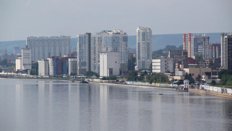 Синоптики пообещали саратовцам теплый ветреный день