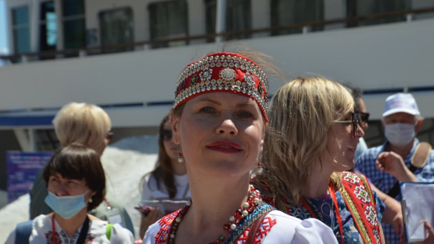 В Саратове стартовала экспедиция с представителями народов Поволжья: делегаты уплыли на теплоходе