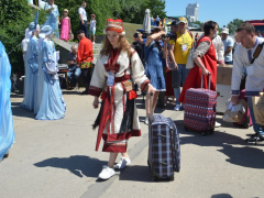 В Саратове стартовала экспедиция с представителями народов Поволжья: делегаты уплыли на теплоходе