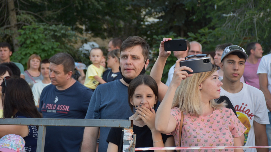 Голос Левитана, дымовые шашки, стрельба: в Энгельсе показали первый день войны
