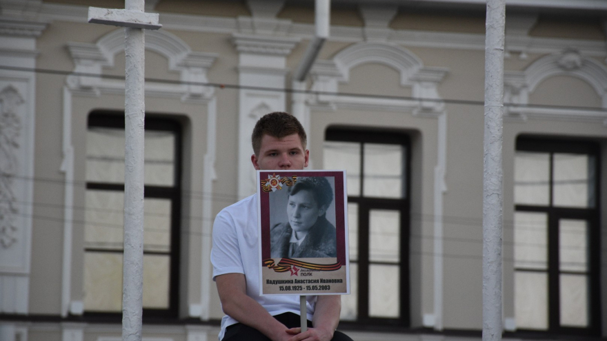 Голос Левитана, дымовые шашки, стрельба: в Энгельсе показали первый день войны