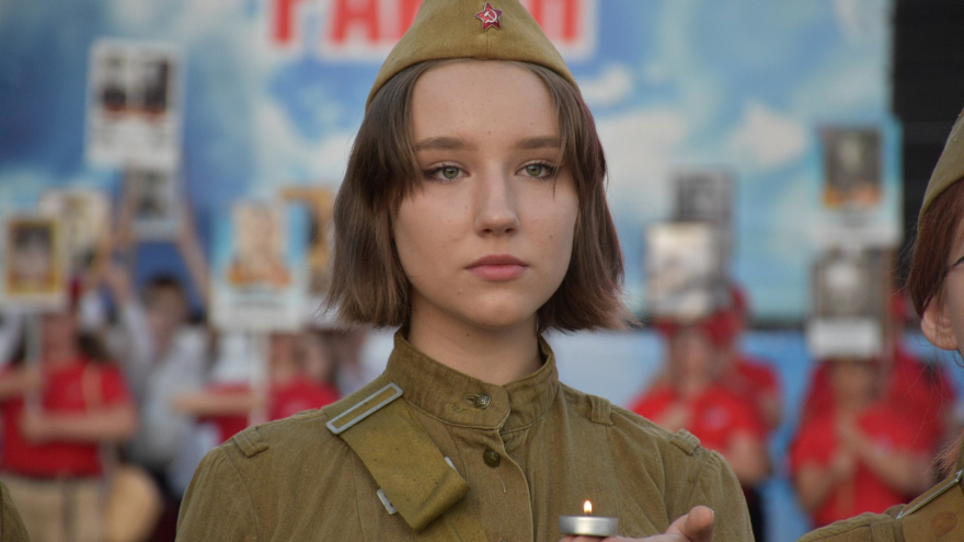 Голос Левитана, дымовые шашки, стрельба: в Энгельсе показали первый день войны