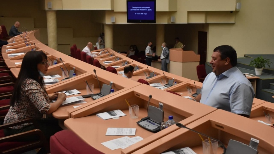 Варяги нам не нужны: в Саратовской области установили новые требования для кандидатов в губернаторы и депутаты