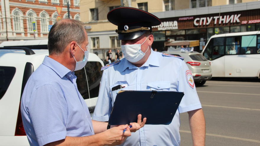 Замглавы минтранса о маршрутках и автобусах Саратова: Нельзя начинать движение, пока хоть кто-то из пассажиров без маски