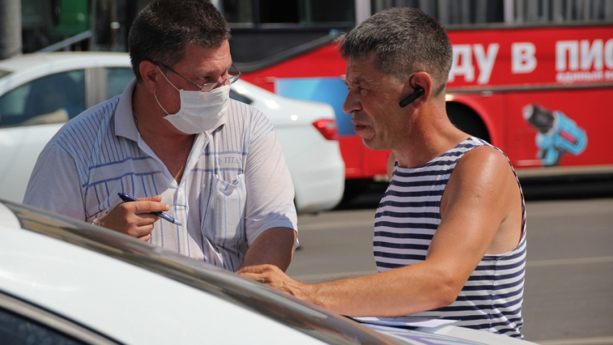 Замглавы минтранса о маршрутках и автобусах Саратова: Нельзя начинать движение, пока хоть кто-то из пассажиров без маски