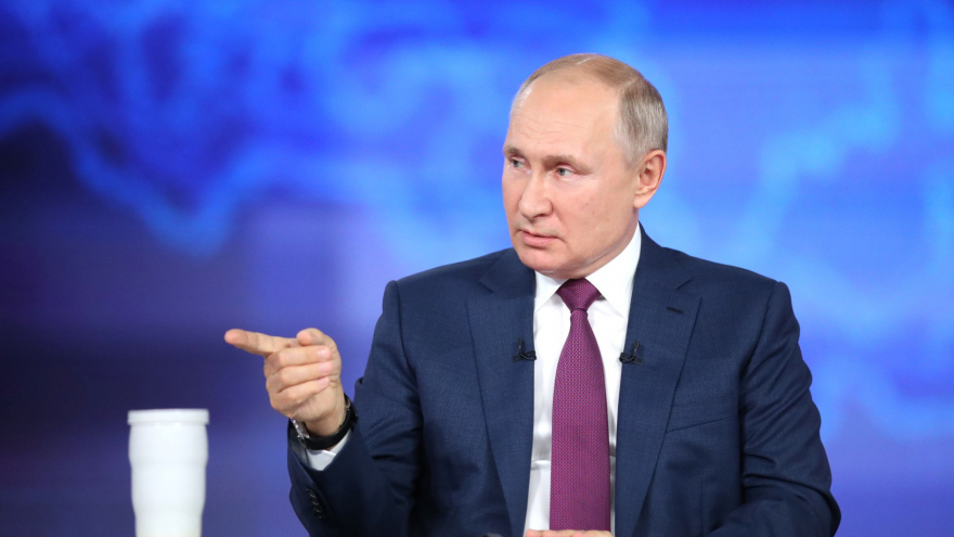 Жительница Саратовской области пожаловалась президенту на неработающий медпункт: чиновники требовали отозвать вопрос