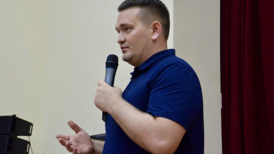 Жители Аткарска пожаловались депутату Андрею Воробьеву на изношенный автопарк скорой помощи