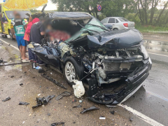 Под Саратовом в автокатастрофе с КамАЗом погибла женщина