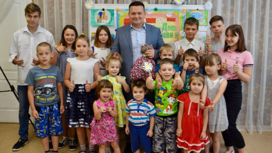 Саратовскому депутату подарили кота
