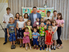 Саратовскому депутату подарили кота