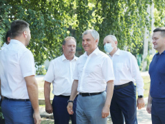 Есть человек, который умеет строить и отвечает за свои слова: председатель Госдумы поручил депутату Воробьеву привести в порядок дорогу Аркадак-Турки