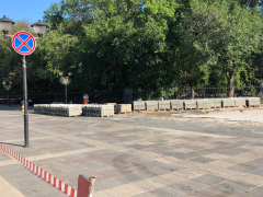 В Саратове начали менять плитку на Волжской