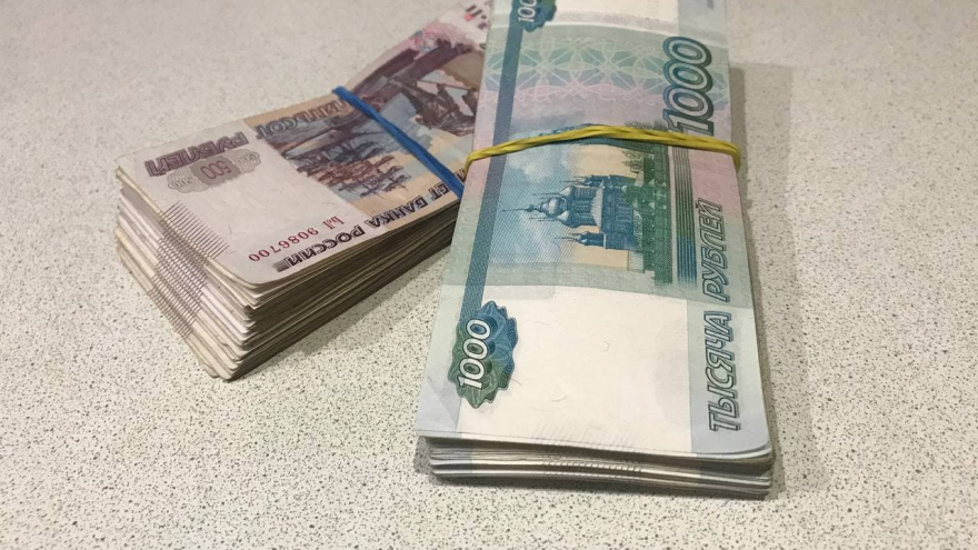 Чиновница районной администрации выманила у граждан более миллиона рублей